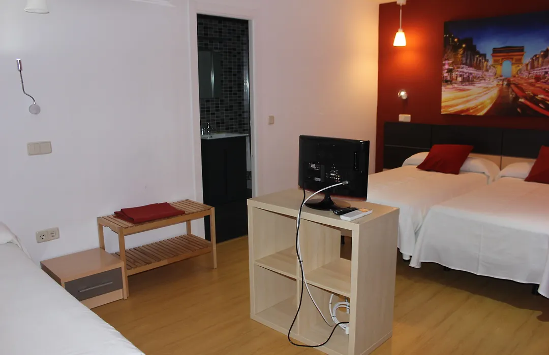 Hostal Falfes-1